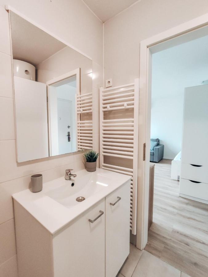 Studio Apartment Sanya Любляна Екстериор снимка